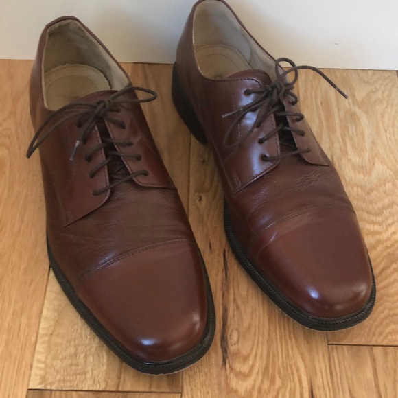 Florsheim Other - Mens Florsheim Genuine Leather Shoe